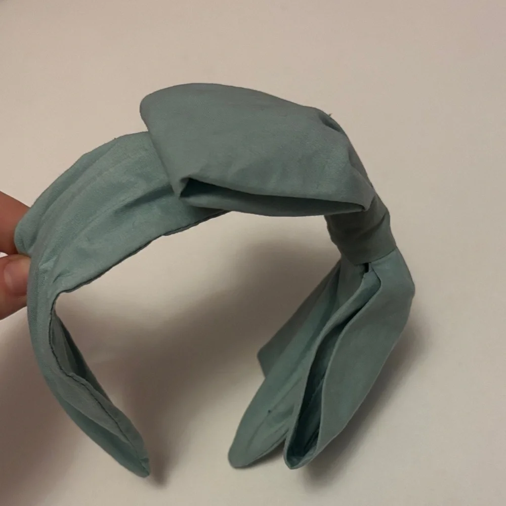 Teal Hair Bow Accessory